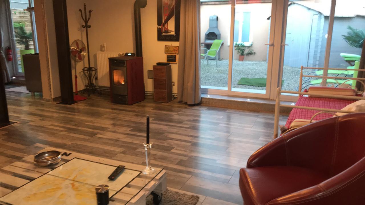 Loft L Atelier De Jacques Pres De Chablis Villa Villy  Kültér fotó